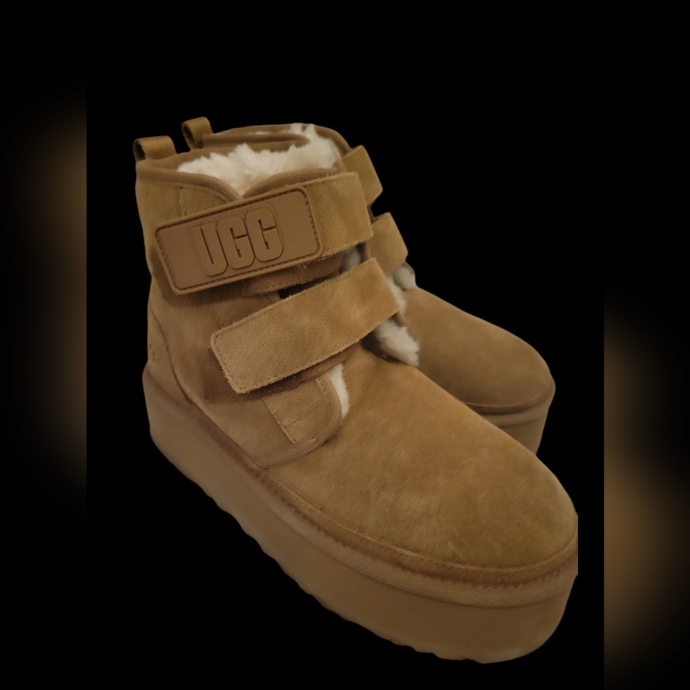 Womens UGG Neumel Platform Chukka Boot - Chestnut (worn once)